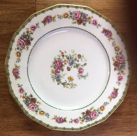 CHF117 Dinner Plate