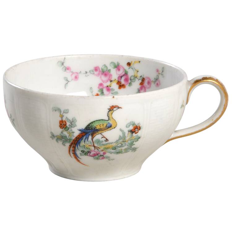 CHF150 Footed Cup