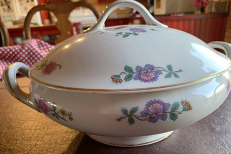 CHF232 Round Covered Vegetable