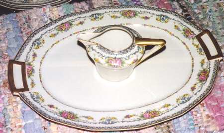 CHF249 14" Oval Serving Platter