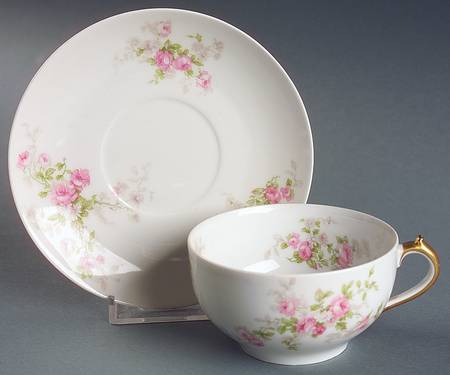 Head 82A Flat Cup & Saucer Set