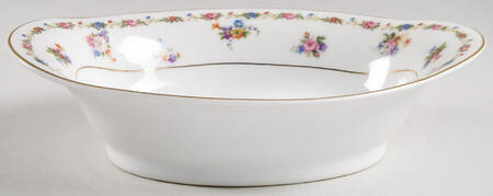 Riviera 9" Oval Vegetable Bowl