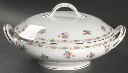 Riviera Round Covered Vegetable