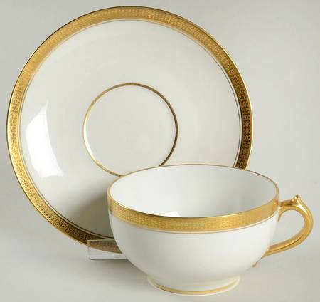 CHF269 Flat Cup & Saucer Set