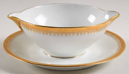 CHF272 Gravy Boat with Attached Underplate