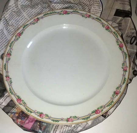 CHF69 Dinner Plate