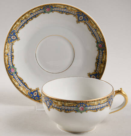 CHF73 Flat Cup & Saucer Set