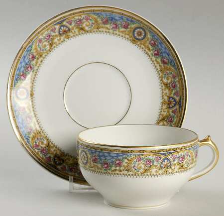 CHF9 Flat Cup & Saucer Set