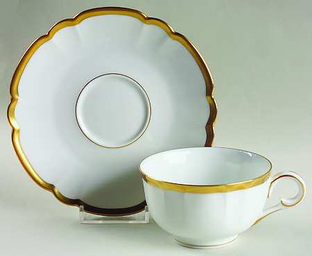 Colette Gold Flat Cup & Saucer Set