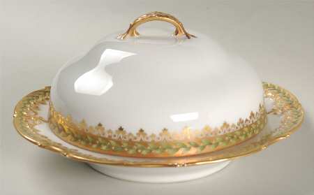 Empire Wreath Round Covered Butter