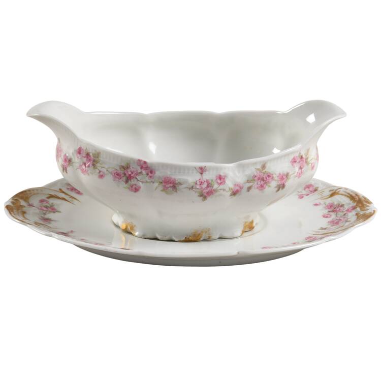 Fountainbleau Gravy Boat & Underplate
