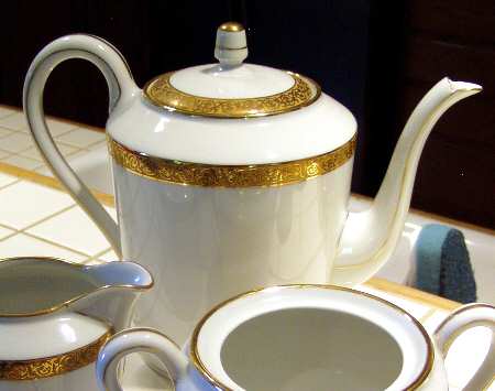 Havana Teapot & Lid