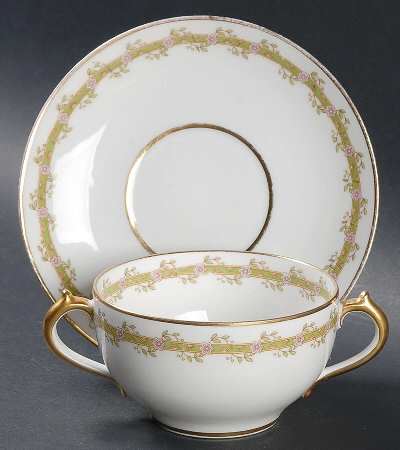 Head 141 Flat Bouillon Cup & Saucer