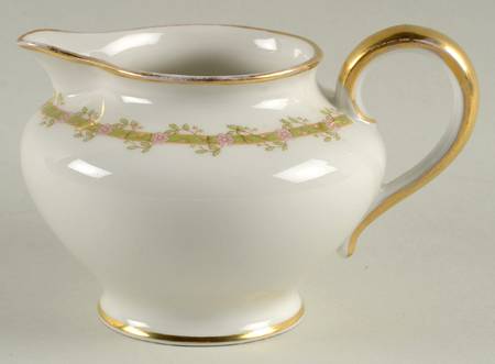 Head 141 Creamer