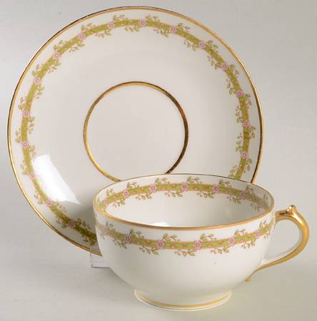 Head 141 Flat Cup & Saucer Set