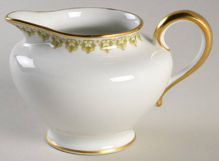 Head 145 Creamer