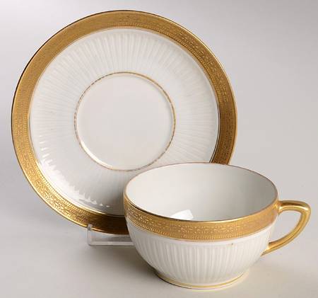 Head 160 Flat Cup & Saucer Set