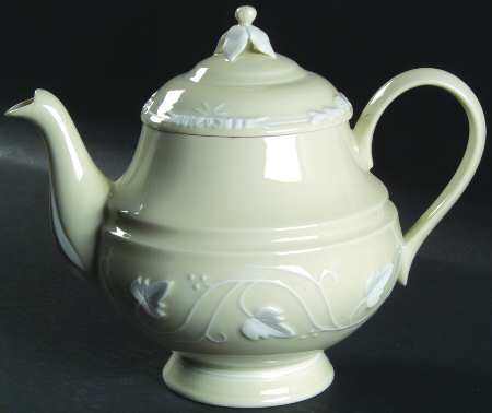 Imperatrice Ivory Teapot & Lid