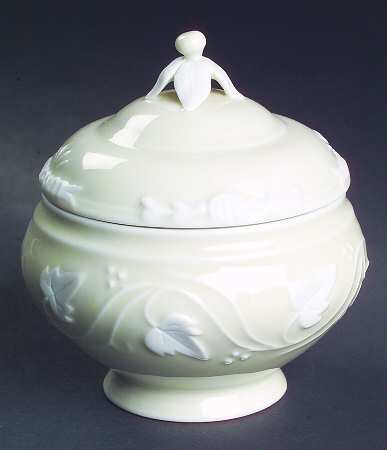 Imperatrice Ivory Sugar Bowl & Lid