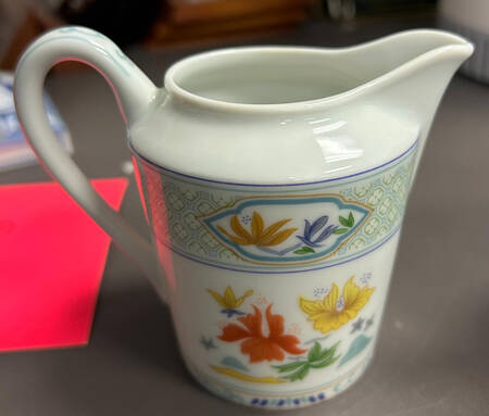 Mandalay Mini Creamer