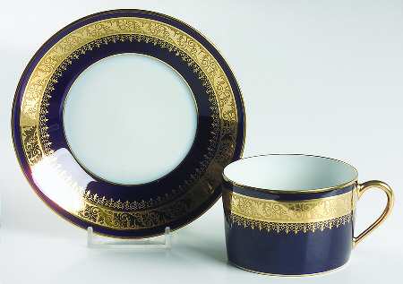 Martine Flat Cup & Saucer Set