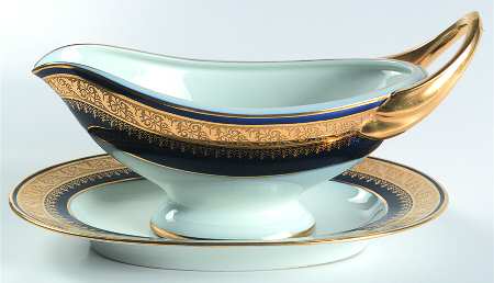Martine Gravy Boat & Underplate/Relish