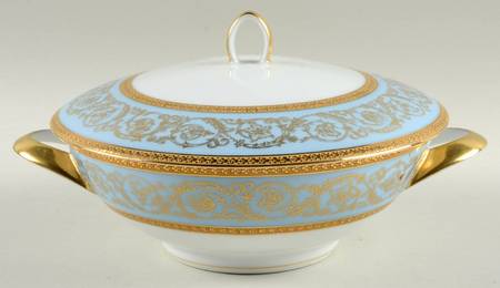 Pascale Round Covered Vegetable