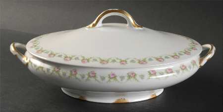 Schleiger 1348 Oval Covered Vegetable