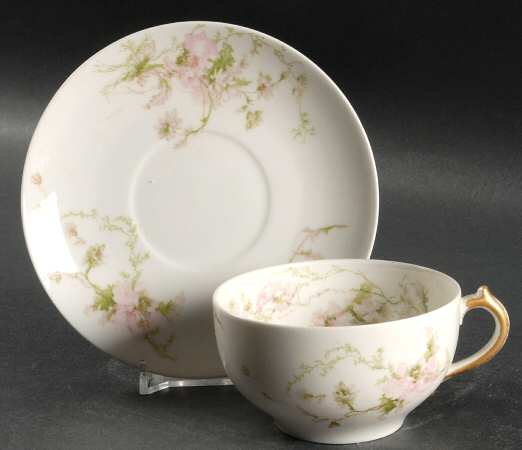 Schleiger 377 Flat Cup & Saucer Set