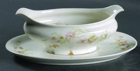 Schleiger 377 Gravy Boat & Underplate