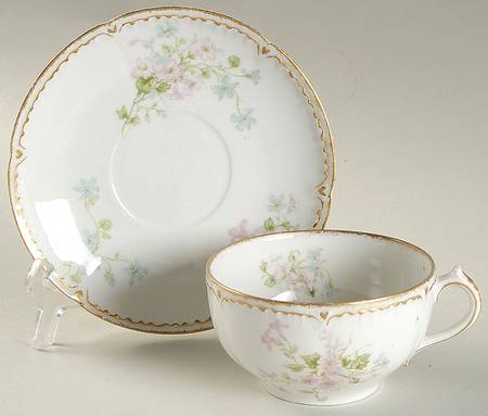 Schleiger 381 Flat Cup & Saucer Set