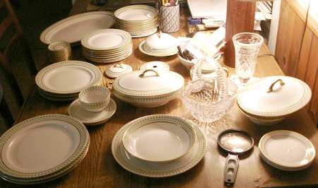 Schleiger 407 Oval Covered Vegetable