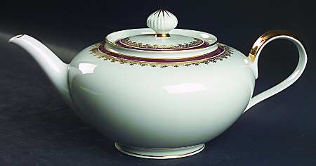 Chateau Teapot & Lid