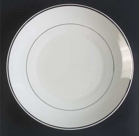 The Duchess 11" Chop Plate (Round Platter)