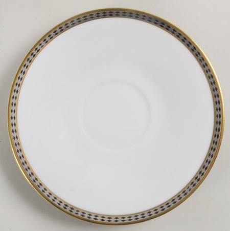 Royal Command Saucer