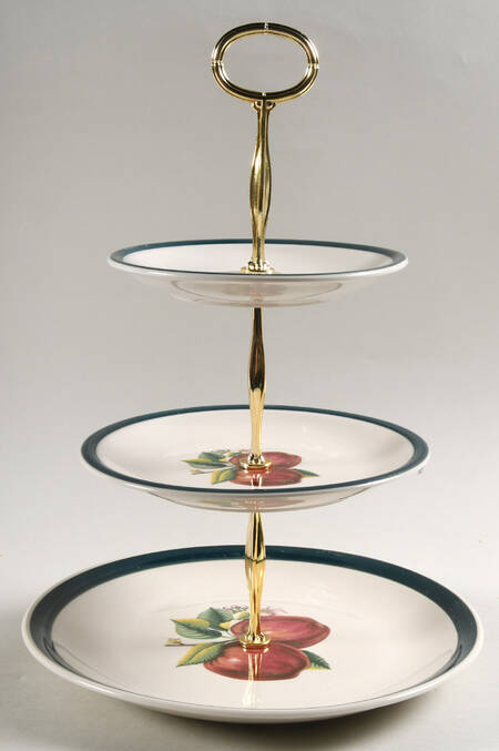 Apples (Casuals) 13 7/8"-14 1/4" 3-Tiered Serving Tray(DP,SP,BB) HC