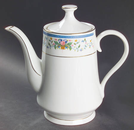 Nancy Coffee Pot & Lid