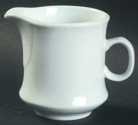 Solitaire Creamer by China Pearl