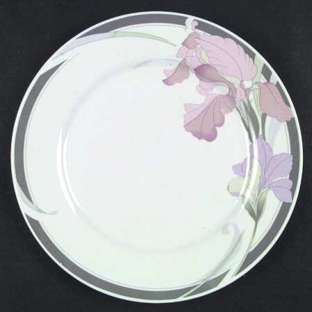 Sweet Iris by China Pearl