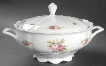 Rose Garden Round Covered Vegetable