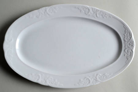 Batalha White 12" Oval Serving Platter