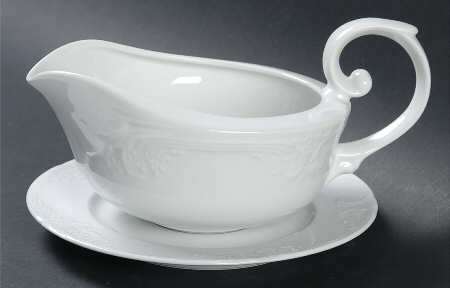 Batalha White Gravy Boat & Underplate