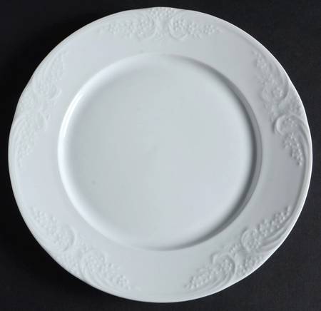 Batalha White Salad Plate