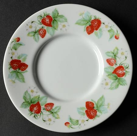 Berry Orchard Saucer