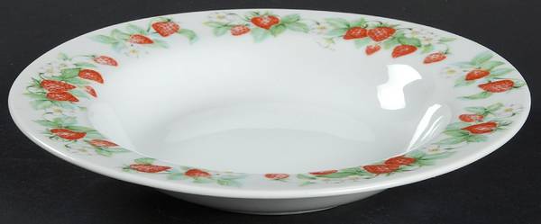 Berry Orchard Rim Soup Bowl