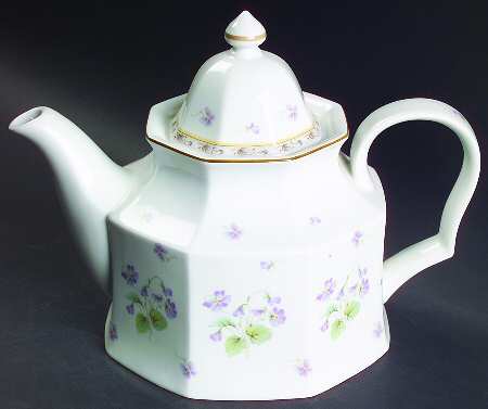 Gracious Teapot & Lid