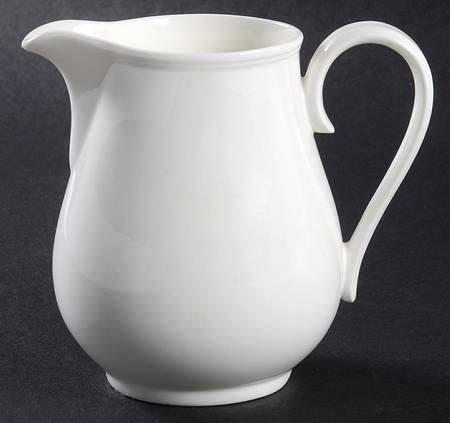 Heritage White Creamer