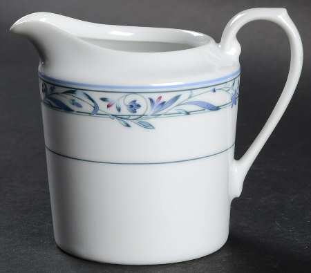 Overture Creamer