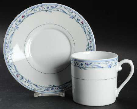 Overture Flat Cup & Saucer Set