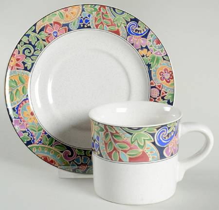 Paisley Mural Flat Cup & Saucer Set